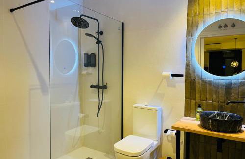 Ubicación inmejorable Hotel privado junto a la Ciudad de las Artes y a un paso del Turia - Photo 8