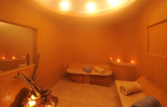 Iakovakis Suites & Spa - Photo 47