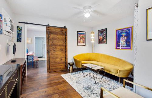 Captivating Conti Hideaway- Mid-City Perfection - Foto 5