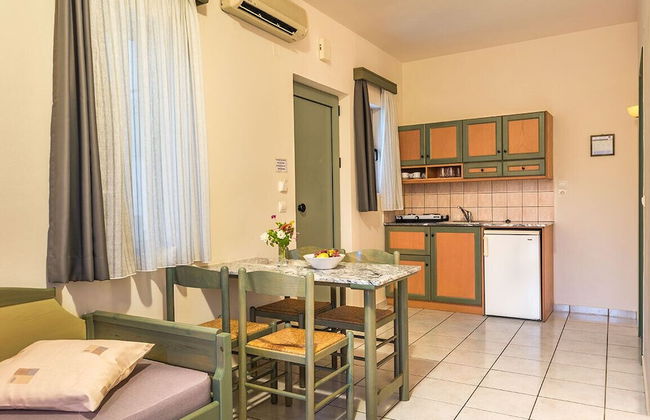 Lotus Hotel Apartments - Photo 31