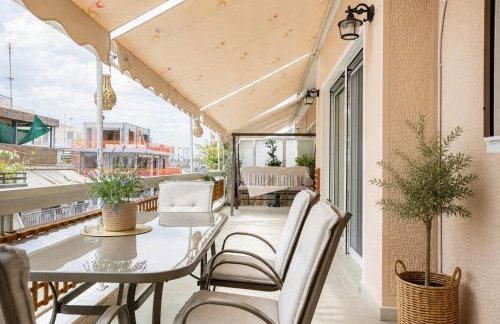 Elegant Penthouse Hilton Area Dipejo Athens - Photo 2
