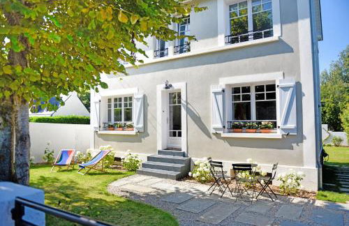 NEW Remodeled Home 4Bed/3.5Bath, Walking to BEACH! - Foto 64