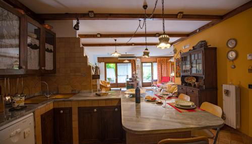 The Flowers' House - Photo 5