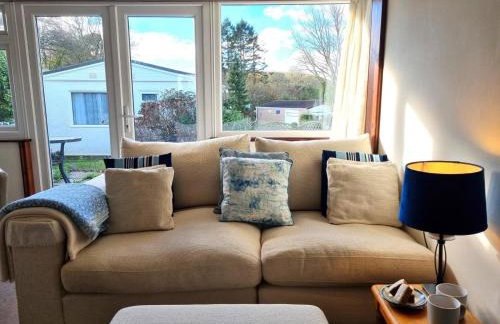 2 Bed in Galmpton oc-bx008 - Photo 2