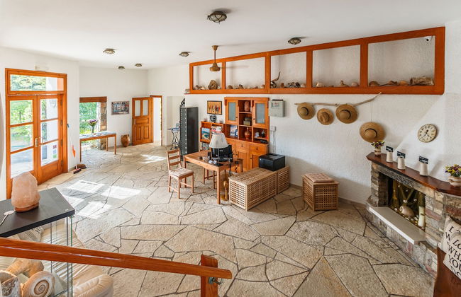 Grekis hotel & Apartments - Photo 2