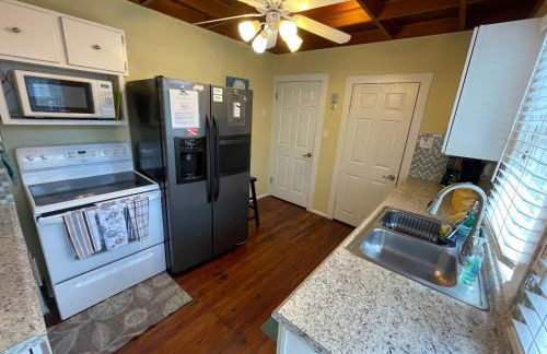 Seahorse Bungalow - Photo 10