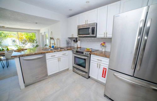 3-Bedroom Tropical Villa with Heated Pool in Fort Lauderdale - Foto 11