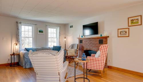 Charming Farmhouse Walk to Village and Trails! - Foto 3