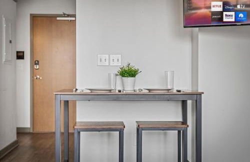 Studio Apt In DT l Parking l Fast Wi-fi l Café - Foto 5