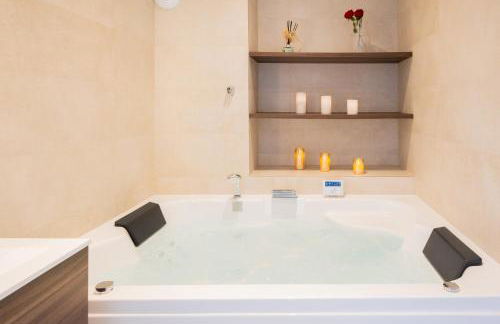 L'Escapade Indigo - Balnéo - Sauna - Foto 23