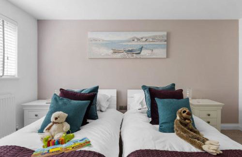 Bumble Cottage, Torcross - Heart of Torcross - Log burner - Ley views - Foto 29