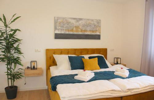 Großes Apartment mit Küche, Dusche, Badewanne, Balkon, Parkplatz vor dem Haus, ruhig gelegen, ADA4 - Foto 12