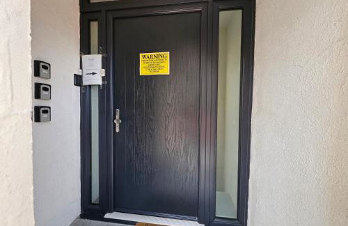 Seaside Two-Bedroom Maisonette Apartment with Open-Plan Kitchen, Dining and Sitting Area on Lower Level - Foto 2