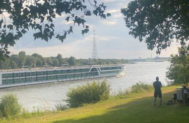 Ferienvilla Whirlpool Fasssauna direkt am Rhein - Foto 12
