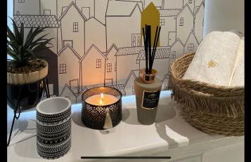 Stylish Scottish House With Garden and Parking - Photo 42