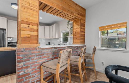 Sleeps 16 - Roof Top - Game Room - Pet Friendly - Foto 17