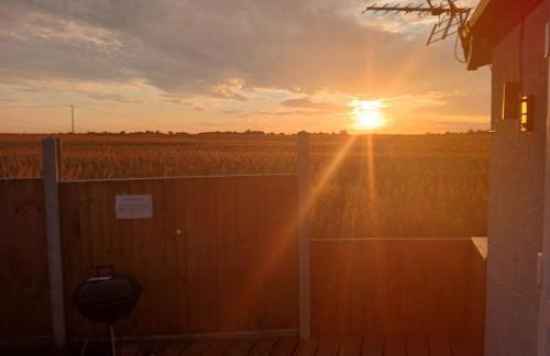 The Sunset "with private Hot tub" - Foto 10