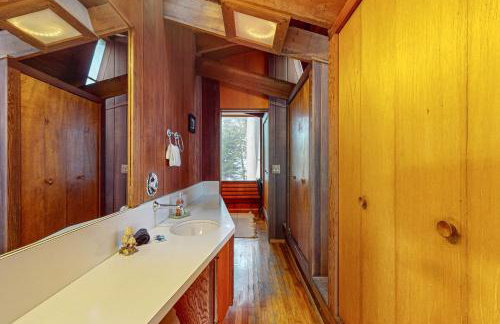 Oceanfront Elk House Bluff View Deck Near beach - Foto 14