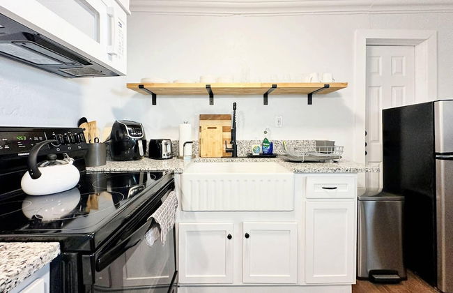 2br-newly Renovated Full Kitchen-3 Mins Asia Dist - Photo 7