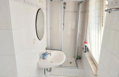 Wood Is Good! Kelkheim Central 24 7 Check In - Foto 47