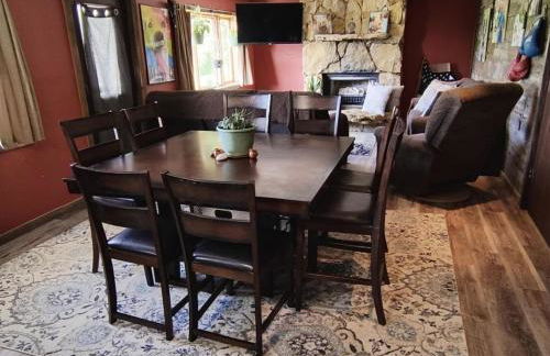 Waterfront 2 Bdrm Cabin with Best Sunset View and Huge Yard - Foto 4