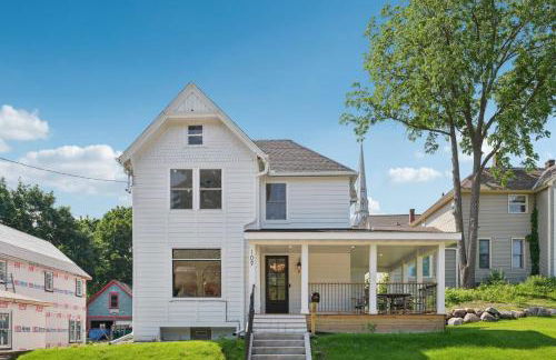 NEW! Heritage Retreat in the heart of Stillwater - Foto 11