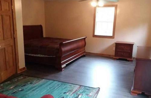 The Bunkhouse - 3 BR, 2 BA Deluxe Cabin - Foto 5