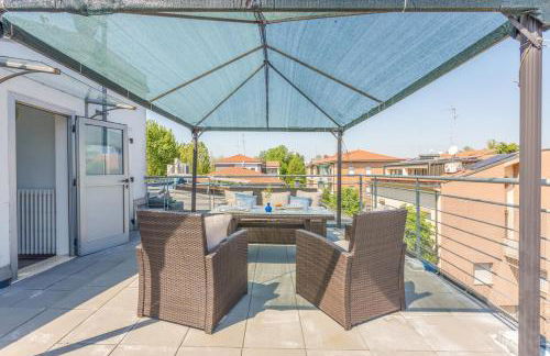 Comics & Cars - Themed Penthouse in Motor Valley - Foto 6