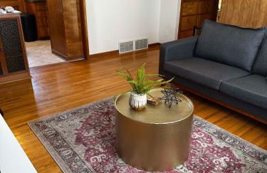 Mid-Century Modern 4BR WIF SmrtTV Coffee Patio - Photo 2