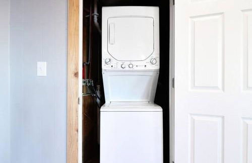 Chain O' Lakes Beach Penthouse with Lake Access - Foto 27