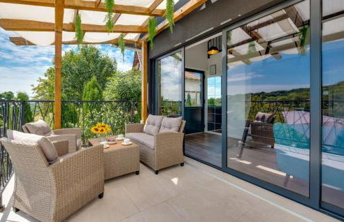 Stunning Home In Bjelovar - Foto 8