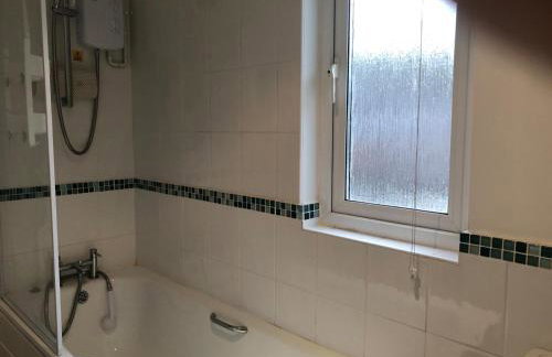 Cosy 3 Bedroom House on Cornish estate with pool - Foto 12