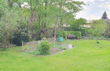 JanPartment - geräumig - W-LAN - Natur - Garten - Entspannung - zentral - 10 Min WV-Werk - Carport - 24h CheckIn - Foto 17