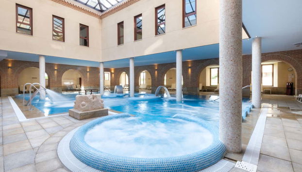 Piscinas termais em Olmedo