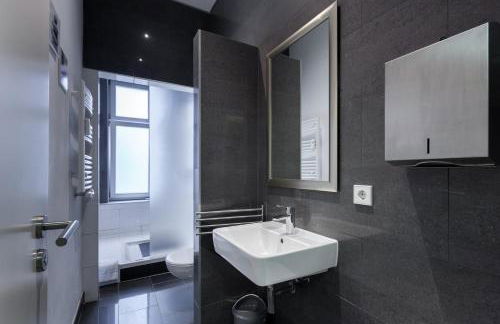 Dilo Apartments Berlin 160 sqm Modern Historic Apartments for 12 Guests - Foto 19