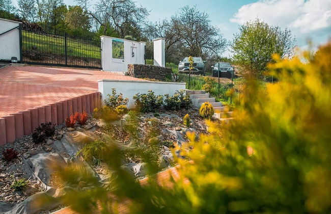 Captivating 3-bedrooms Cottage in the Hills - Foto 34