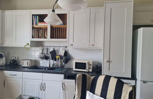 Beautifully Decorated 1-bed Apartment in Sale - Photo 7