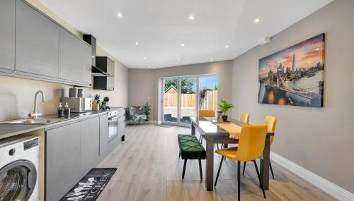 Travard Heathrow 382 - Foto 3, Garden, Garden view, stove, dishwasher, toaster