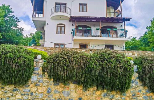 Villa Etheras - Nested between Nature by Amazing View - 5 mins from Edessa - Photo 1