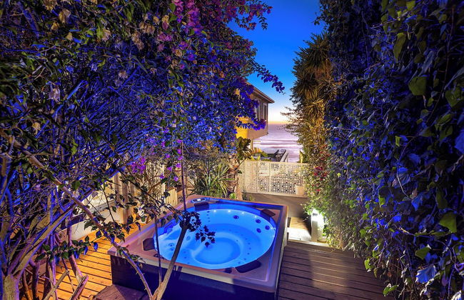 Clifton YOLO Spaces – Clifton Beachfront Penthouse - Photo 66