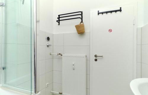 Moderne Wohnung mit Balkon ideal für Familien und Geschäftsreisende - Photo 38