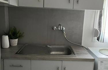 Chrismina's Apartment Νear Τhe Sea - Photo 10