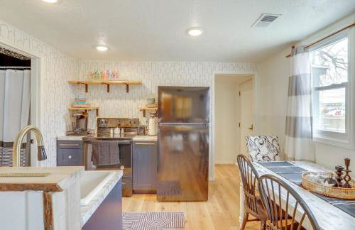 Walk to Memorial Stadium Family Home with Patio - Foto 9