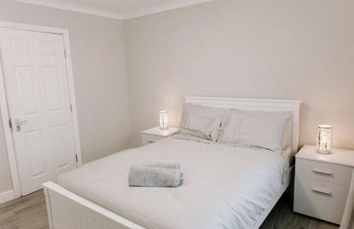 Pendle Close - 3 bed house with parking - Foto 2