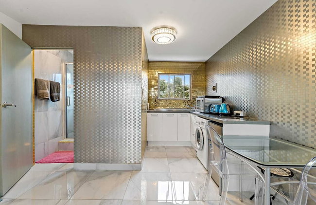 11 of 43 woodward road mount albert - Foto 3