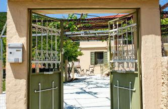 Garbis Garden View - Photo 6