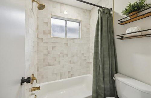 Sunny Door Escape - Entire House in Richmond TX with Cowboy Pool - Foto 11