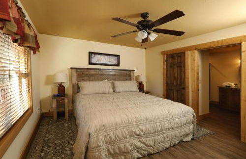 Splash Time Cinema - Six Bedroom Chalet - Photo 128