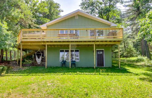 Cabin Getaway with Private Dock, Walk to Trail! - Foto 28