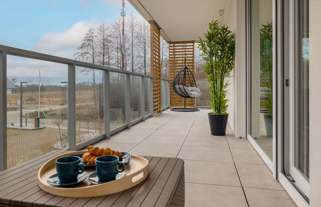 Coast Apartment With Balcony by Renters - Photo 32